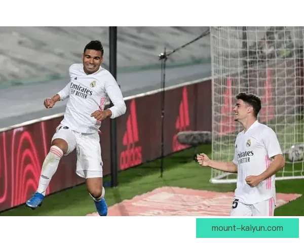 卡塞米罗技术特点与赛事表现紧密相关，展现出持续提升的竞争力。