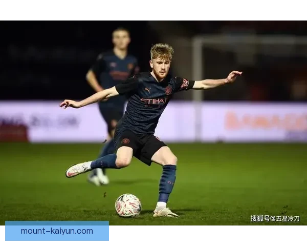 拉波尔特传球能力持续提升，展现出在球队中的关键作用。