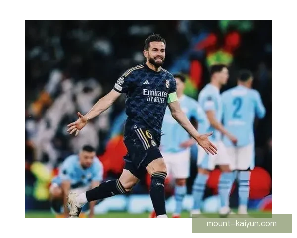 纳乔防守站位表现稳健，近期比赛持续展现清晰的战术意识